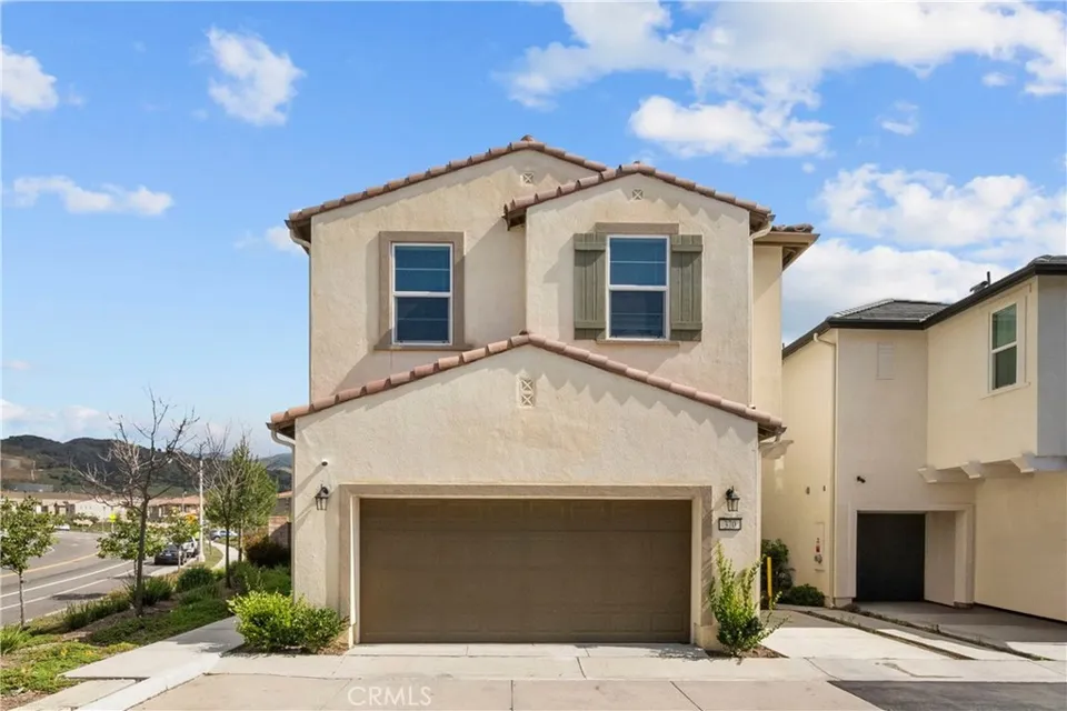 370 Campbell Ct